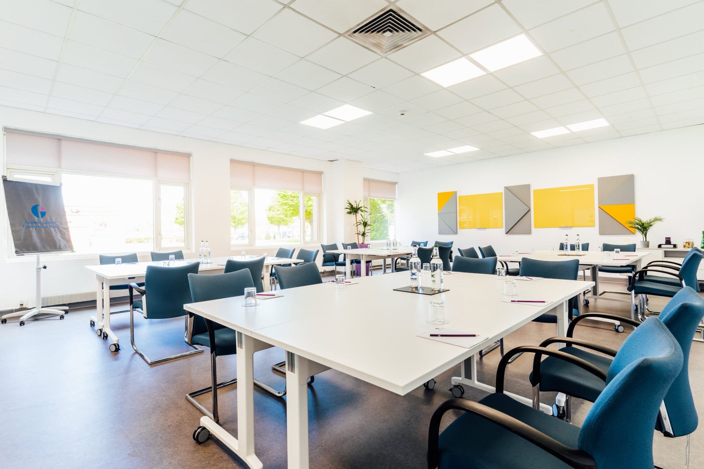 Golden Jubilee 220523-058